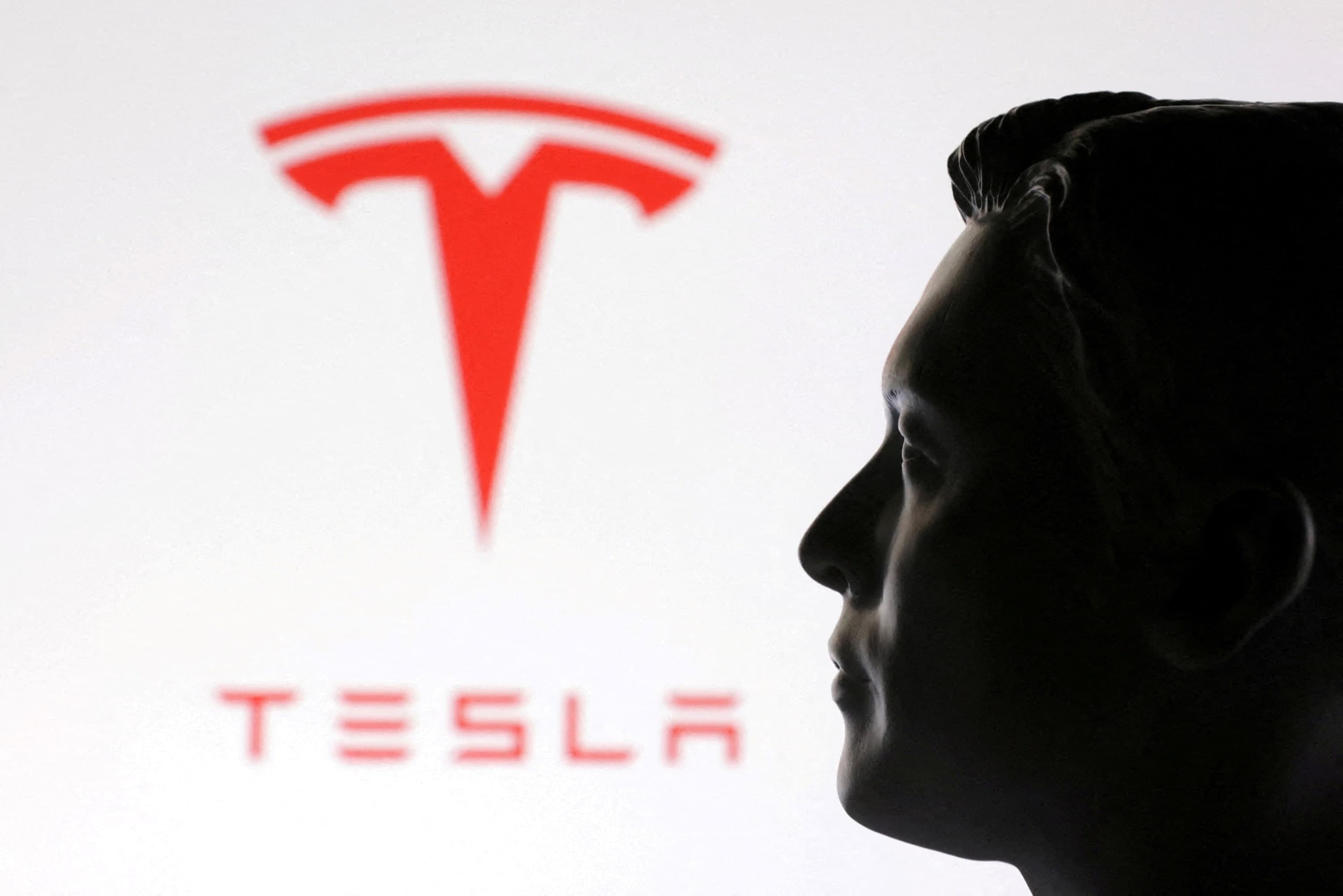 Will Tesla launch a driverless Robotaxi service before July?